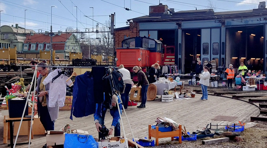 Loppis på järnvägsmuseets område 19/9